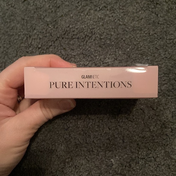 Glamnetic press-on nails short round - Picture 2 of 3